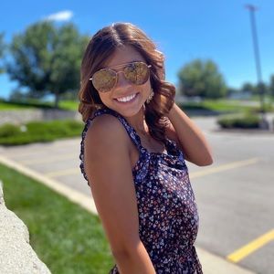 Meet your Posher, Frances